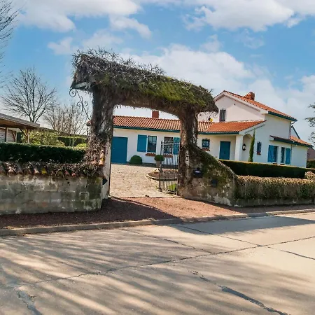 Nice L'hacienda In Thimister-clermont With Garden Holiday home